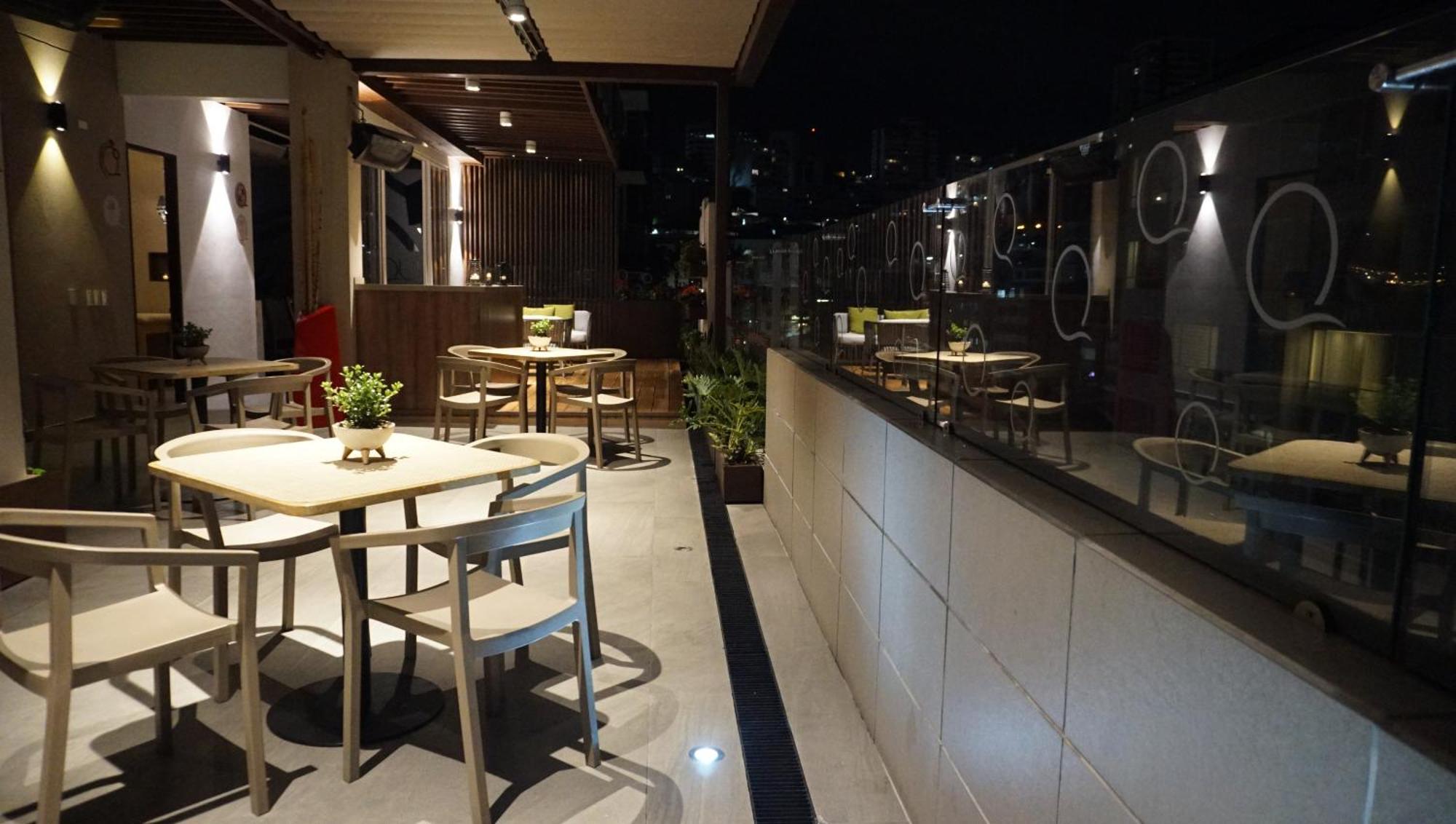 Quo Quality Hotel Manizales Eksteriør bilde The interior of the lounge