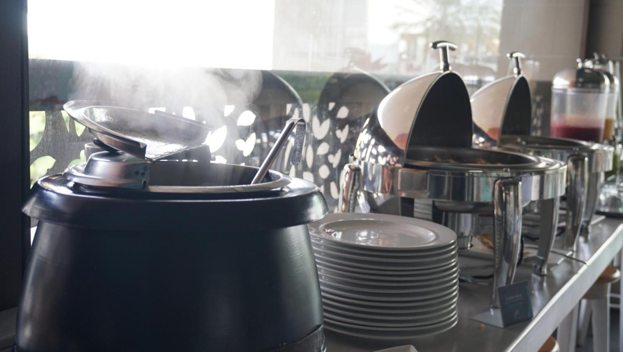 Quo Quality Hotel Manizales Eksteriør bilde A chafing dish